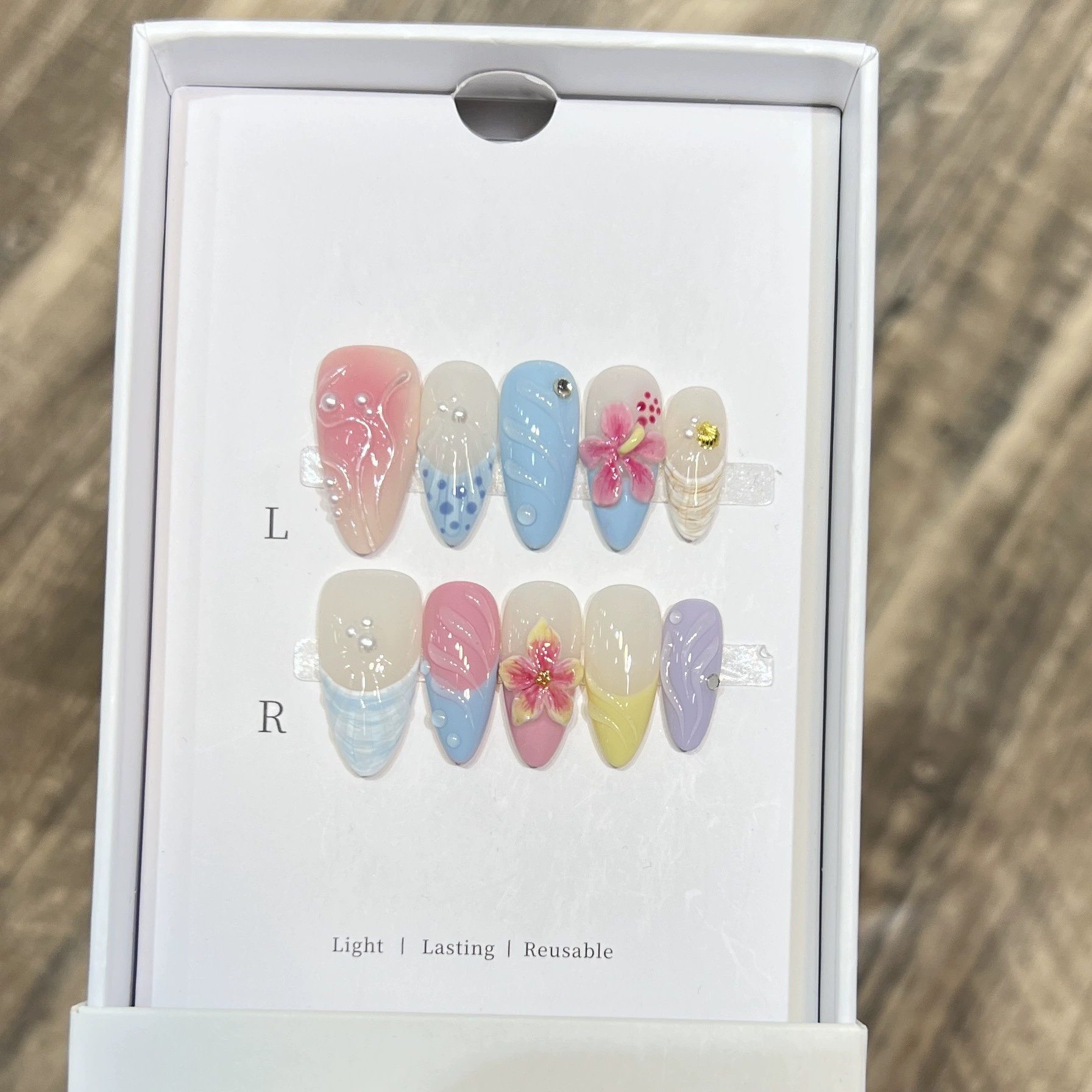 Nail Art Flower - 10 stuks melkachtige nude handgemaakte opzetnagels