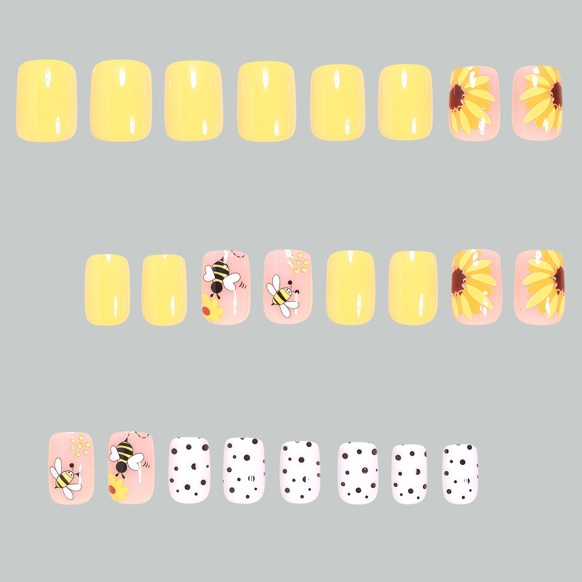 Korte vierkante nepnagels voor - Press On Nail Set recensie en prijs