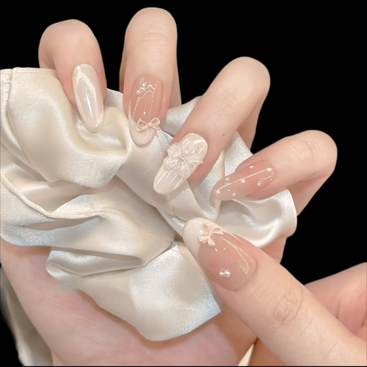 10 stuks melkachtige nude hand - Nail Art Flower recensie en prijs